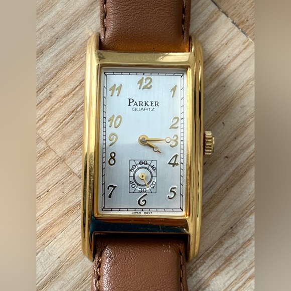 Parker Curvex Luxury Rare Vintage Watch White Dial Brown Leather Strap